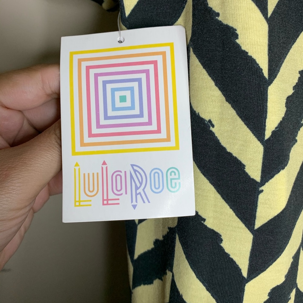 Lularoe Top - Picture 3 of 4
